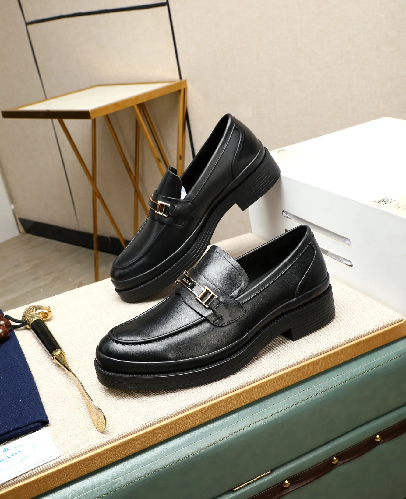 Men's men's shoes 💰540 (water-dyed cow leather) 📛📛PRADA high-end counter's latest formal business leather shoes 👔original and highest quality! Imported from Italy 🇮🇹 first-layer calfskin fabric ➕ cowhide lining Original outsole Formal size: 38➖44 (45 customized)